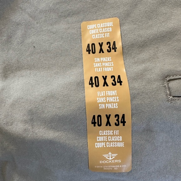 Dockers Pacific Collection Crossover Cargo Pants - NWT - 40x32 - Picture 3 of 3